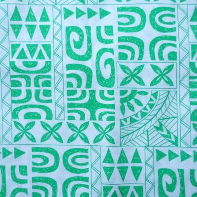 Tissu blanc motifs tatouages verts 50 X 110 cm