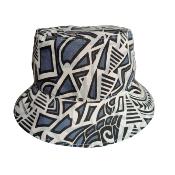 Chapeau bob gris bleu et motifs ethniques